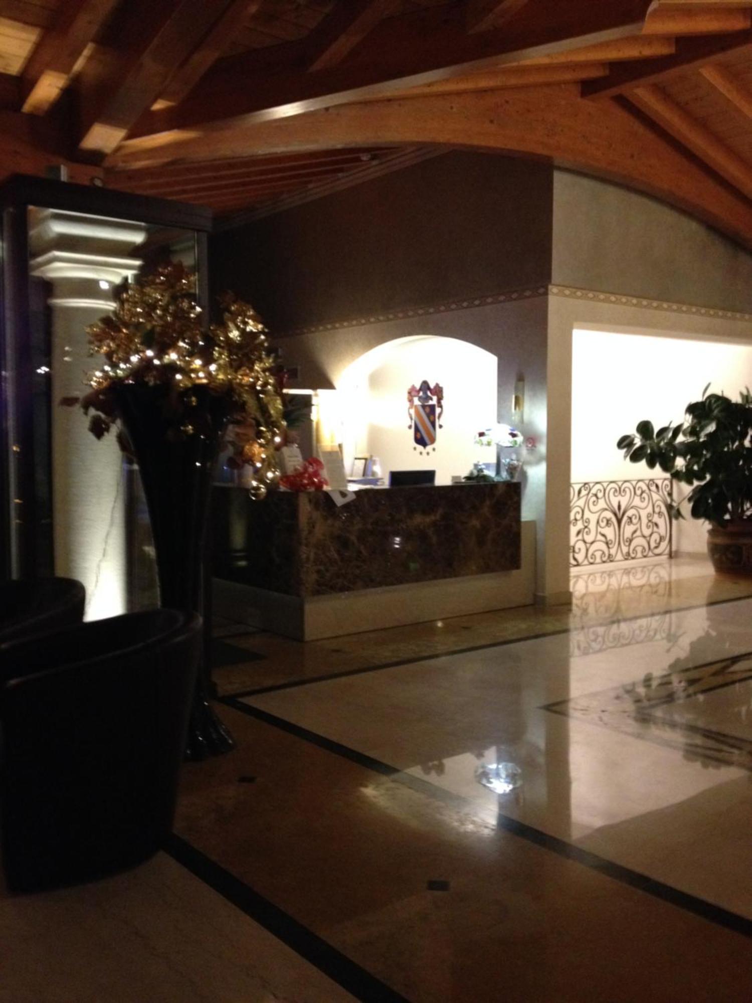 Ristorante Della Stazione Hotel Tegna Bagian luar foto